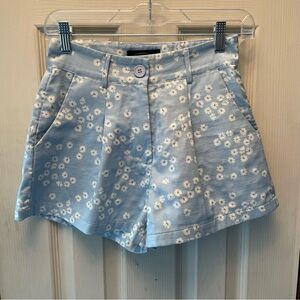 Cider High Waist Blue and White Shorts with Decorative Pattern